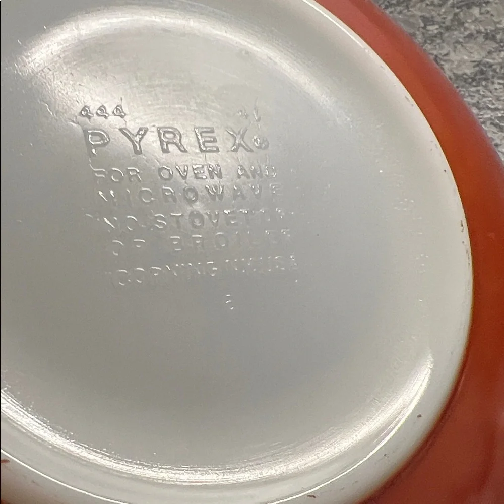 Vintage Autumn Wheat Cinderella Mixing Bowl by Pyrex. #444. Exc cond Pour spout